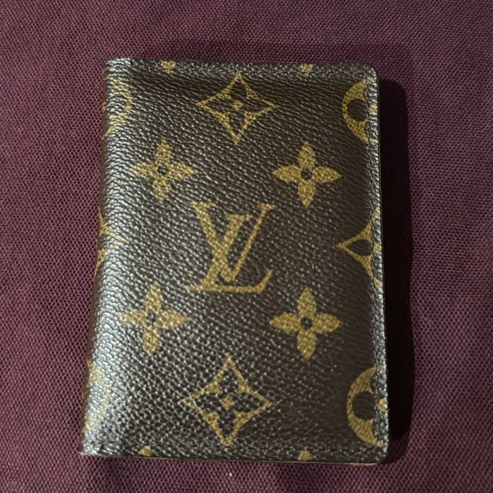 Men’s or Women’s Louis Vuitton Brown Monogram Pocket Holder! Purchased in SF!! - Picture 8 of 17